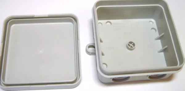 Коробка распред. о/п 75х75х36 IP55 СЕРАЯ А8 OBO Bettermann (10)
