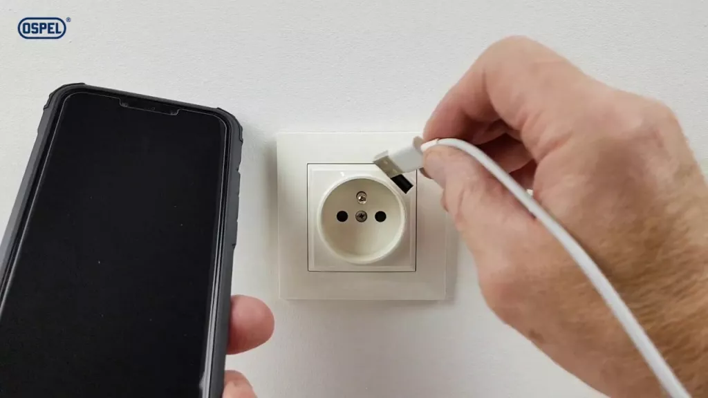 Розетка c USB.jpg
